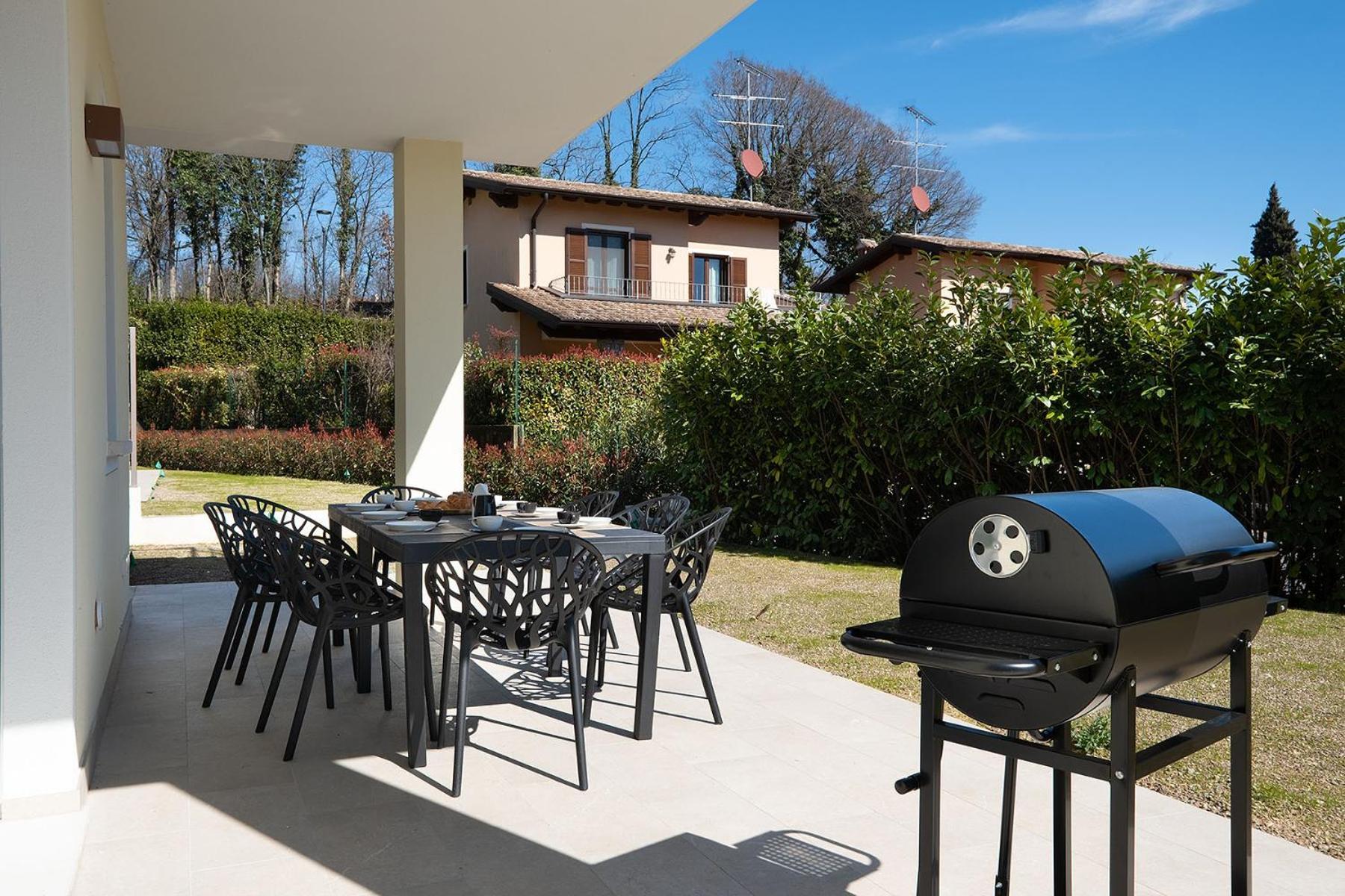 Luxury Villas Gardenia With Private Pool Padenghe sul Garda Eksteriør billede