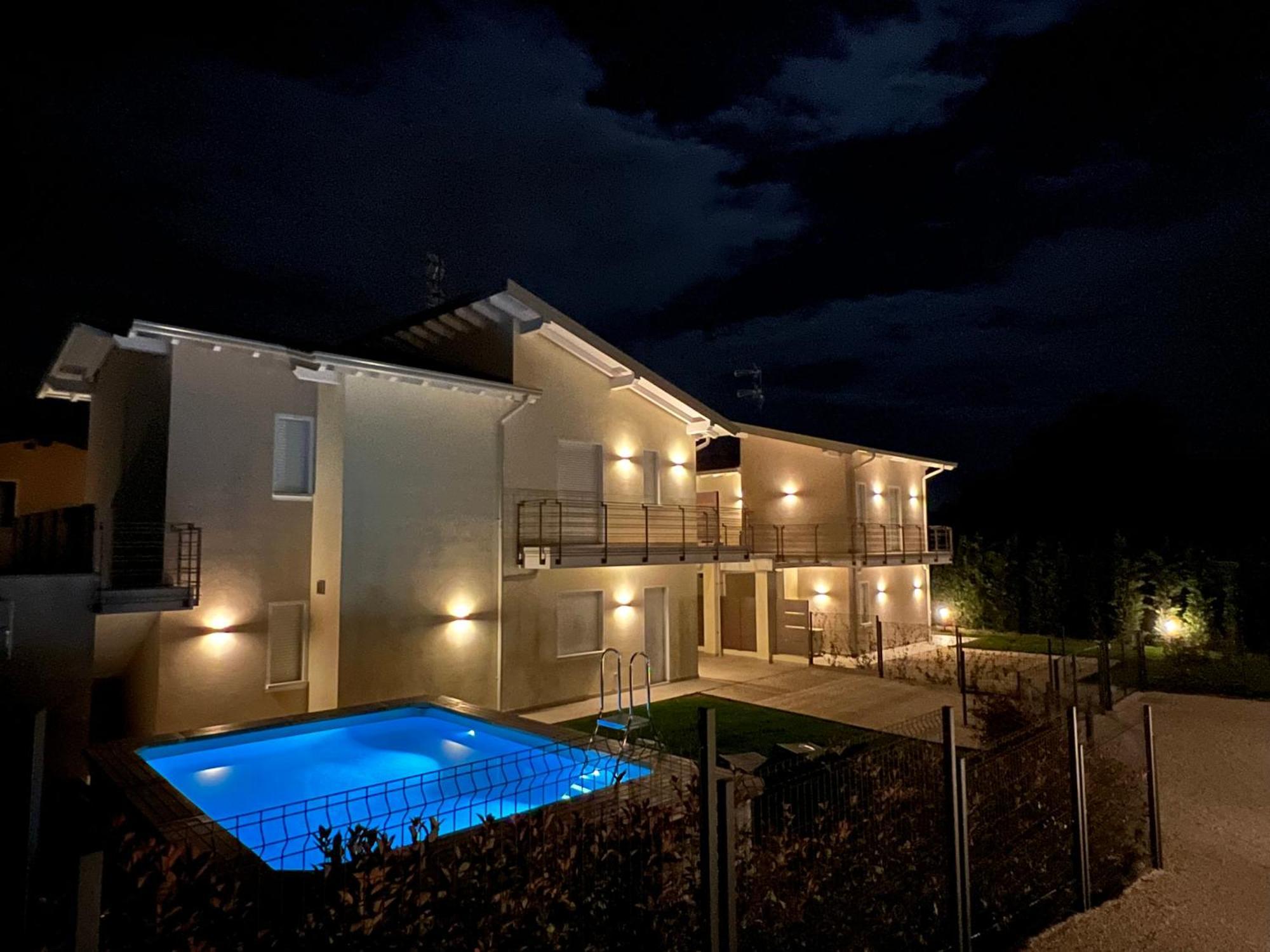 Luxury Villas Gardenia With Private Pool Padenghe sul Garda Eksteriør billede
